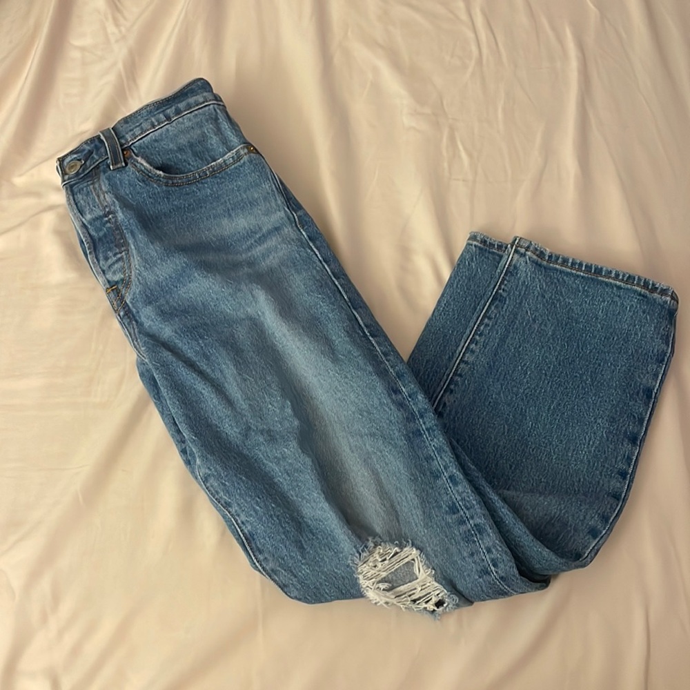 Levi’s light wash wedgie straight pants